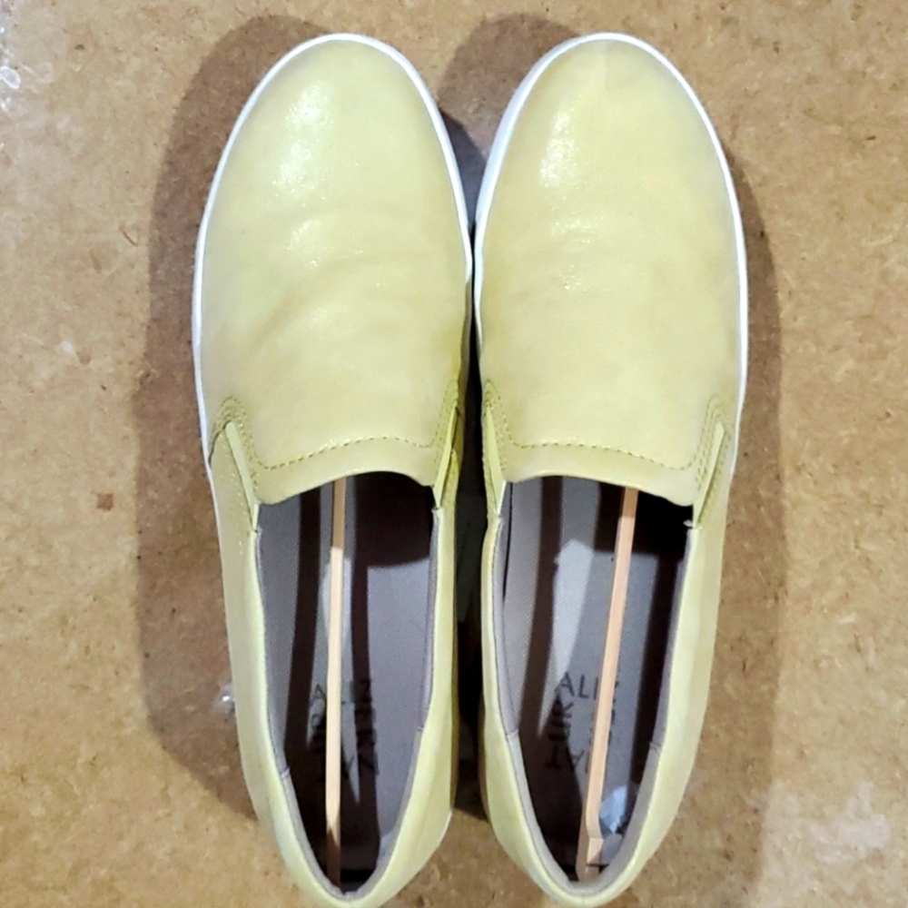 Naturalizer Leather Loafers Shoes - Size 12